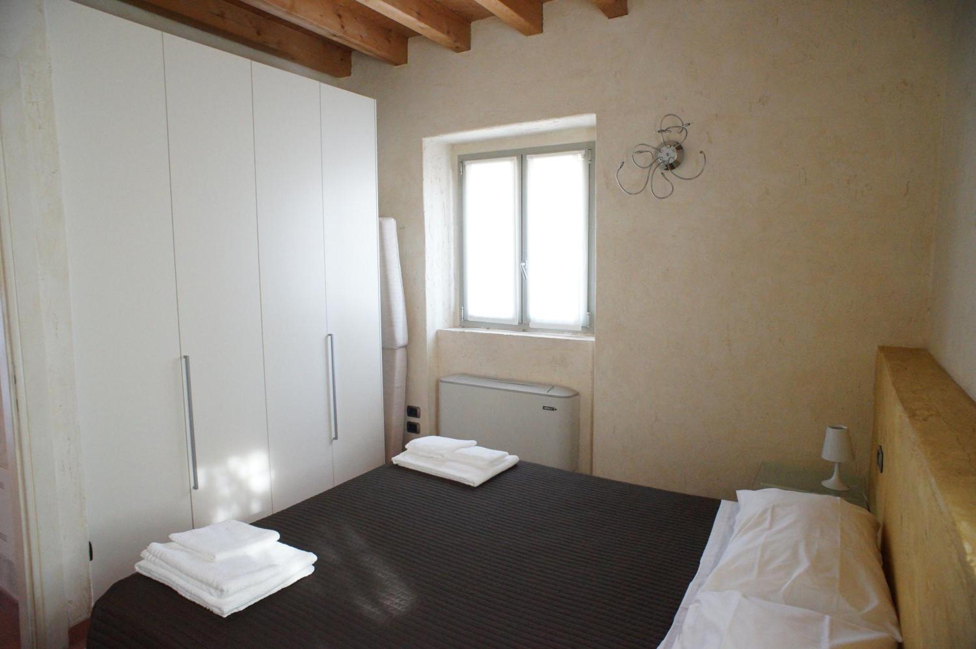 Corte Breda, Agriturismo Bed&Breakfast Chiari Esterno foto